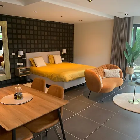 Apartment Q